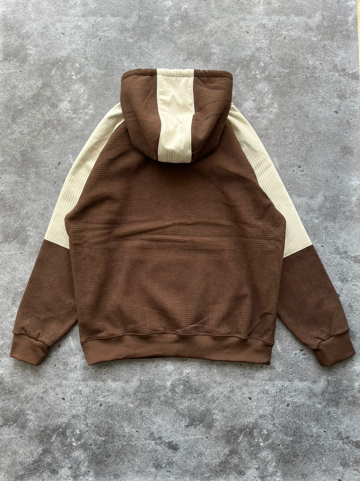 Hoodie "LA" chocolate — vista alternativa