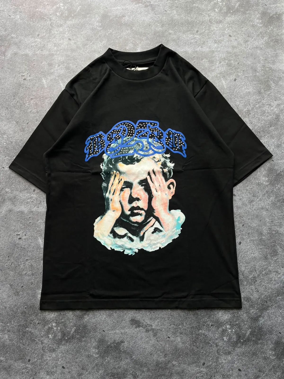 Remera over "Angelical" negro